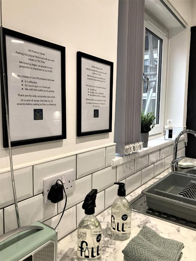Stylish Modern 3-Bed House Nr Manchester City Ctr ホワイトフィールド エクステリア 写真
